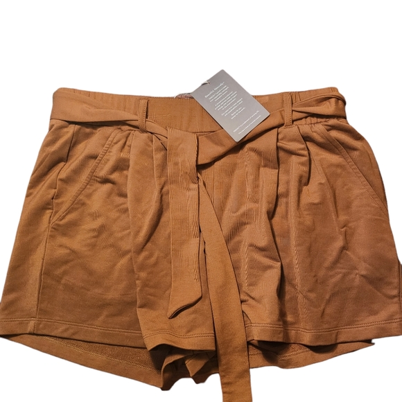 Garnet Hill Pants - Garnet Hill Sustainable fiber shorts